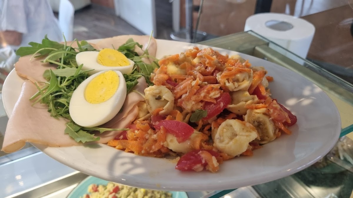 Entoni's Bar Bistrot