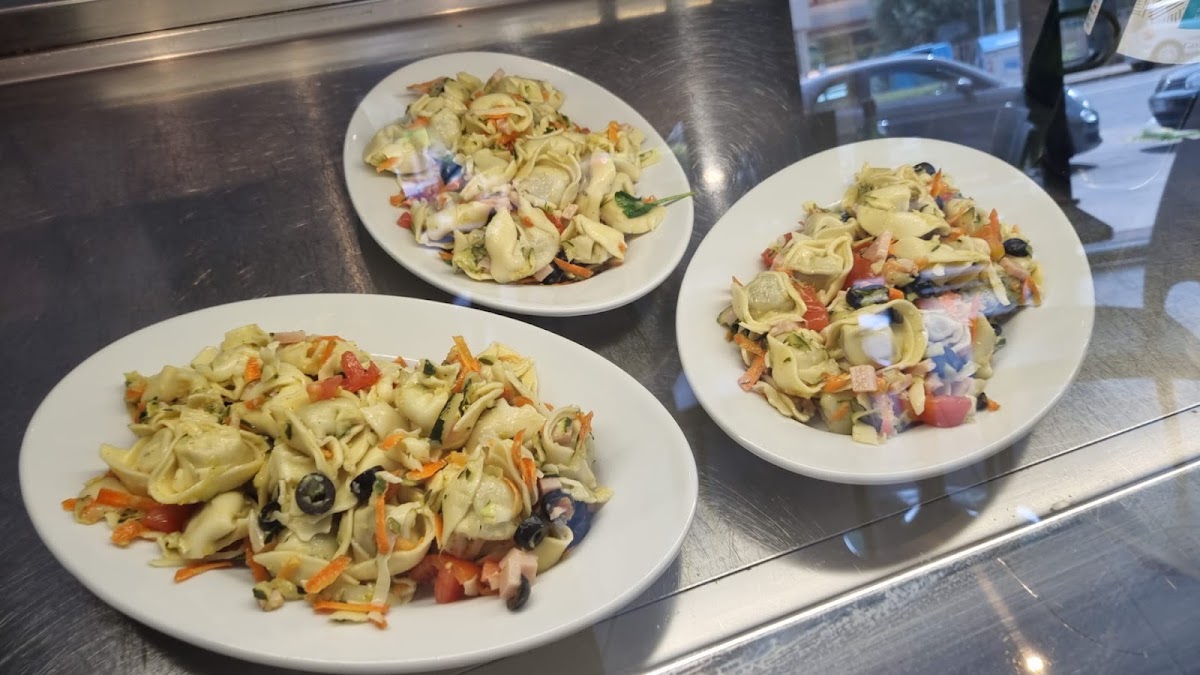 Entoni's Bar Bistrot - 7